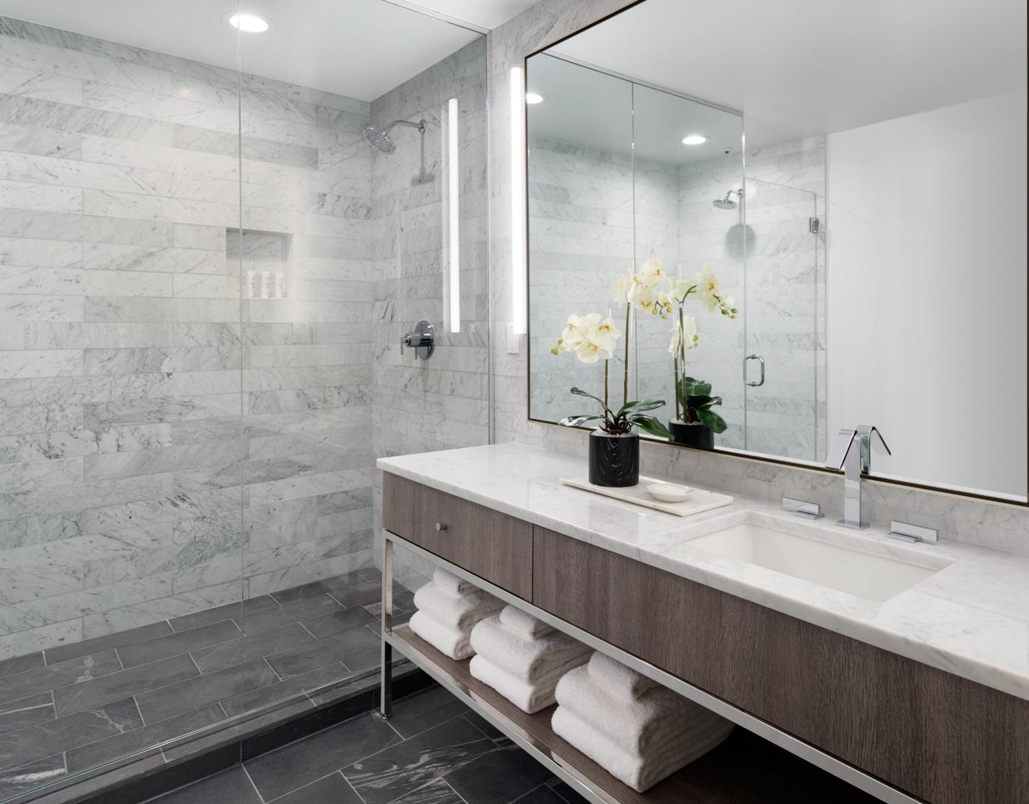 Aka Beverly Hills Apartahotel 4*
