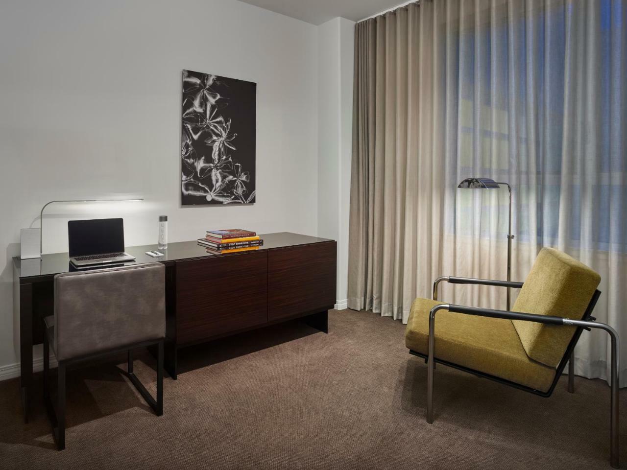 Aka Beverly Hills Apartahotel